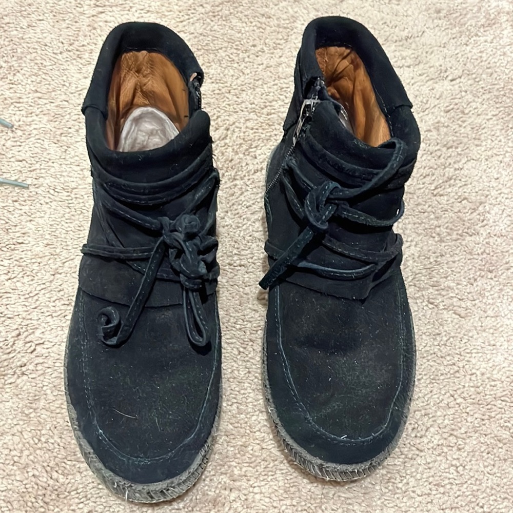 Black ugg booties